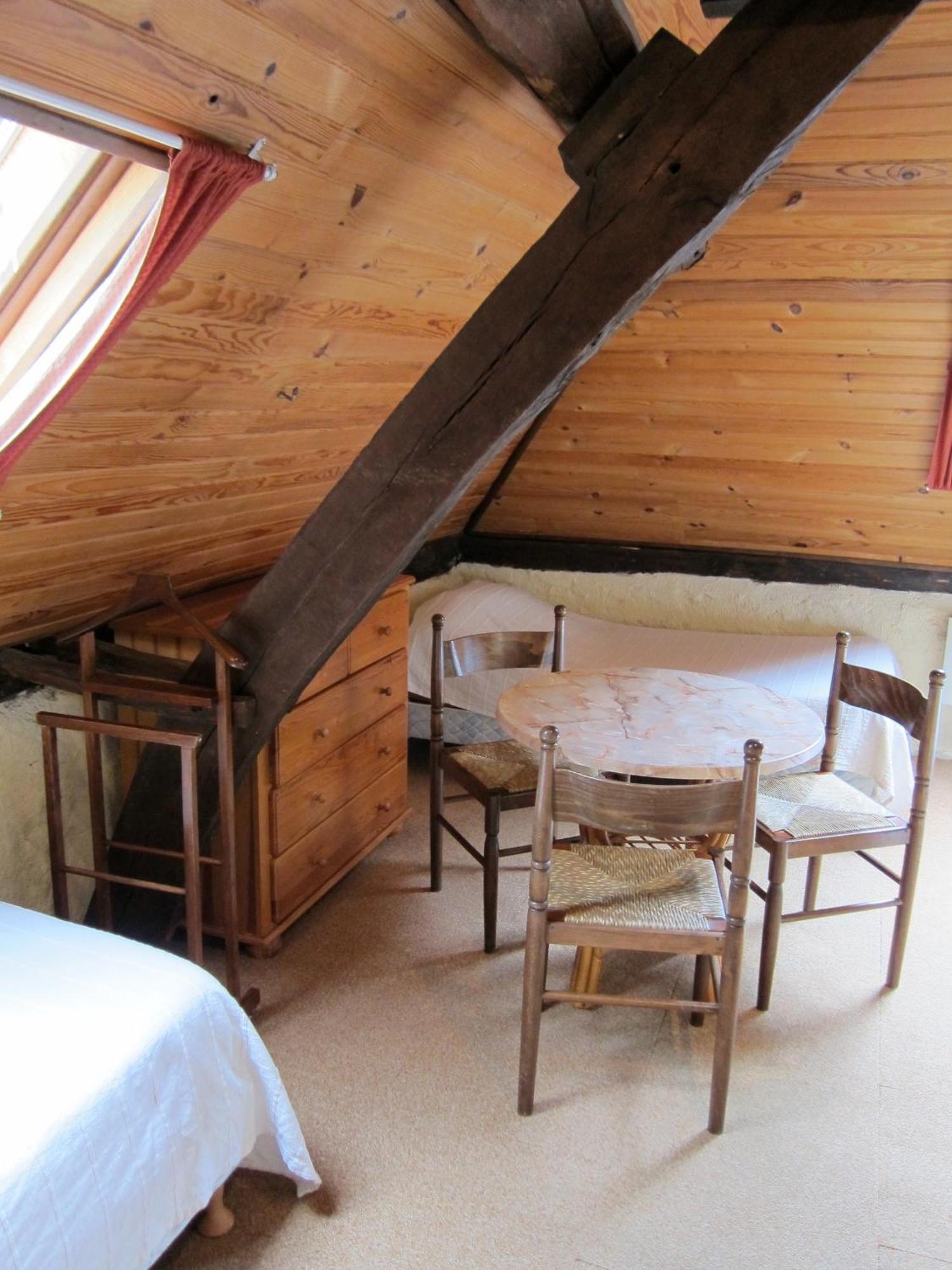Auberge Des Deux Rivieres Seix Rom bilde