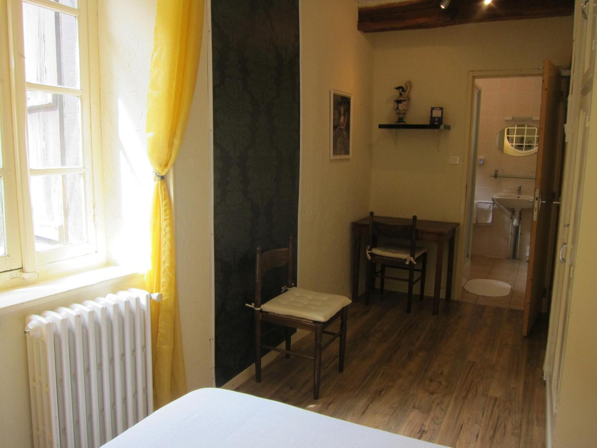Auberge Des Deux Rivieres Seix Rom bilde