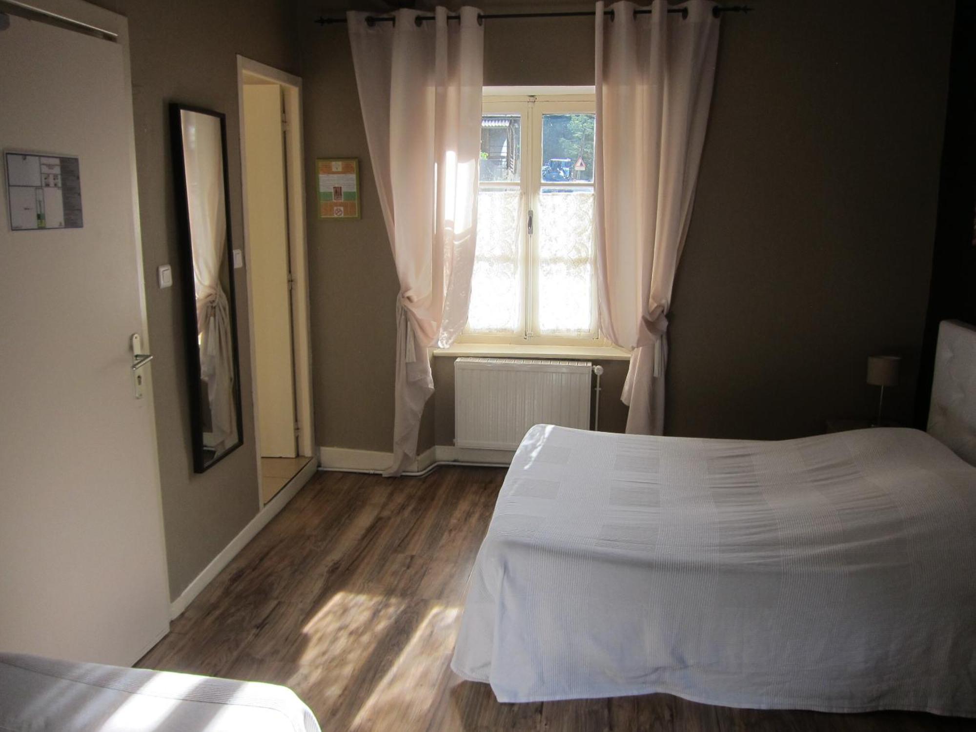 Auberge Des Deux Rivieres Seix Rom bilde